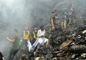 Pakistan da Silahlı Saldırı: 7 Ölü